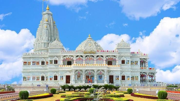 Maa Gayatri Dham Hotel Vrindavan Ngoại thất bức ảnh